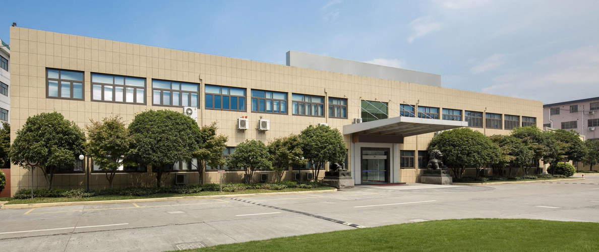 凱澤金屬主營產品有：鈦靶,鉻靶,鋯靶,鎳靶,鈦鋁靶,鈦絲,鈦鍛件,鈦加工件,鈦塊,鈦法蘭,鈦靶材,鈦靶塊,高純鈦靶,鈦板靶,鈦管靶,鈦平面靶,鉻靶材,鉻旋轉靶,鋯靶塊,鋯管靶,鎳靶材,鎳靶塊,鈦鋁靶材,鈦鋁靶塊,鈦合金絲,TA1鈦絲,TC4鈦絲,鈦合金鍛件,TC4鈦鍛件,TC11鈦鍛件,鈦合金加工件,鈦合金異形件,鈦異形加工件,TC4鈦加工件,鈦合金方塊,鈦方塊,鈦合金法蘭,TA1鈦法蘭,TA2鈦法蘭,TC4鈦法蘭,鈦螺絲,鈦合金棒,鈦合金板,鈦合金管,鈦環,
鈦管件,鈦合金餅等，庫存充足，規格齊全，支持現貨或定制